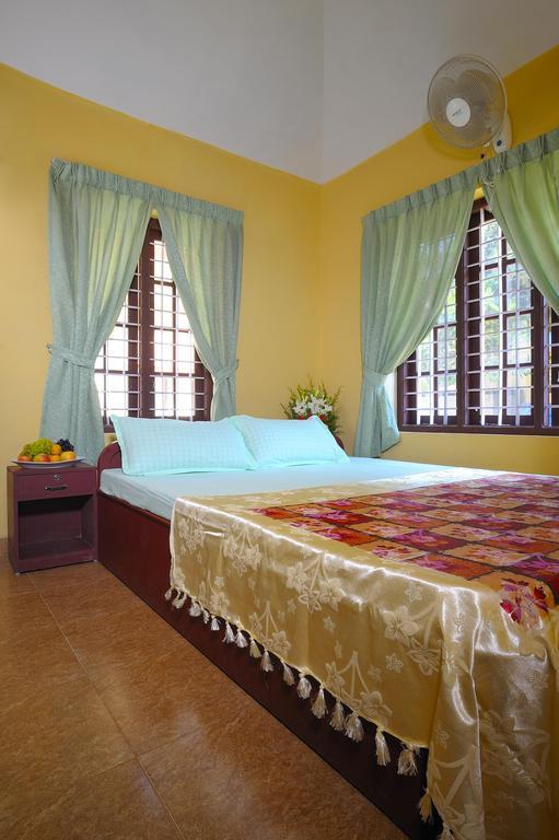 Sea Star Beach Homes Cherai Beach Room photo